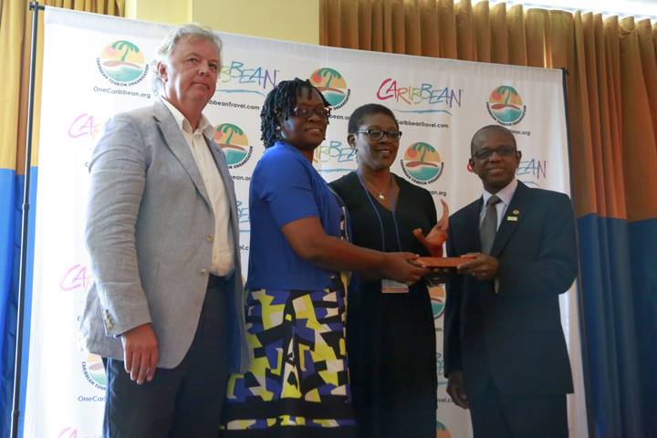 St. Kitts Wins CTO-TravelMole 2014 Sustainable Tourism Award for Destination Stewardship