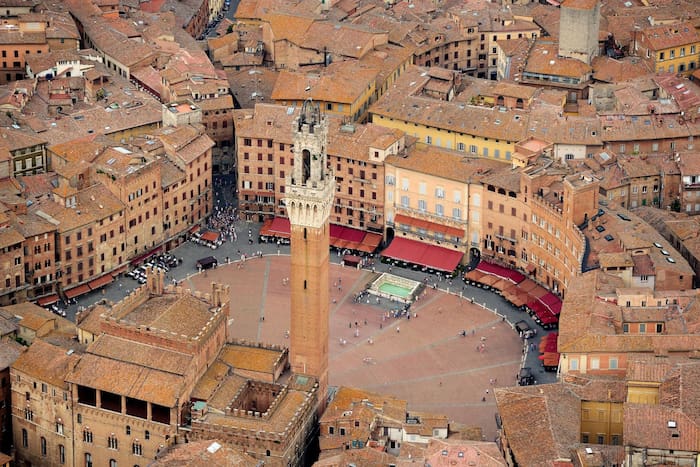 [Piazza del Campo Dall Alto]